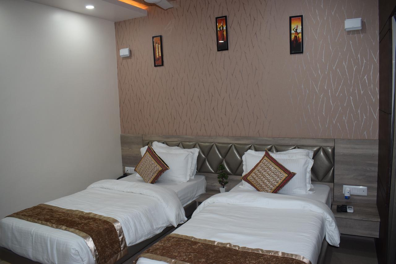 Hotel Welkin Residency Tezpur 外观 照片