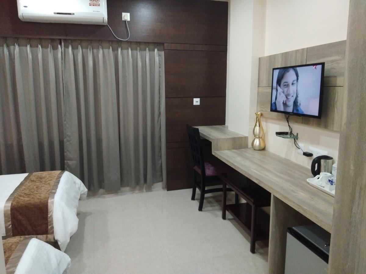 Hotel Welkin Residency Tezpur 外观 照片